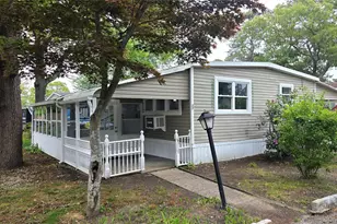525 Riverleigh Ave, Riverhead, NY 11901 - Photo 13