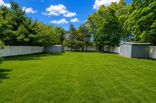 29 Sarah Dr, Lake Grove, NY 11755 - Photo 21