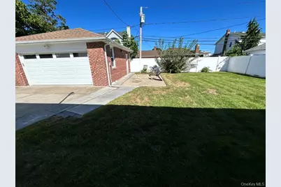 67 Emerson Avenue, Levittown, NY 11756 - Photo 19