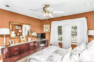 259 Willowood Dr, Wantagh, NY 11793 - Photo 15