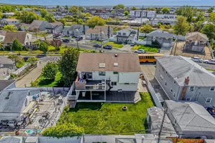 4 Lorraine Rd, Island Park, NY 11558 - Photo 33