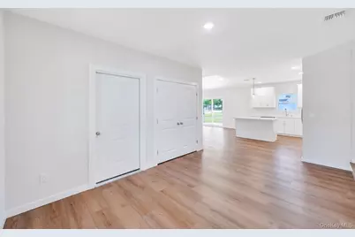 413 Bicycle Path, Port Jefferson Station, NY 11776 - Photo 23