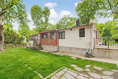 5 Bellingham Lane, Great Neck, NY 11023 - Photo 25