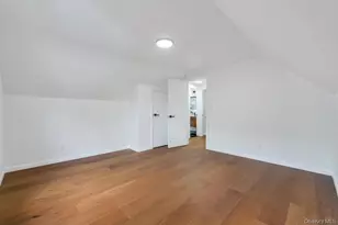 20 Howard St, Hicksville, NY 11801 - Photo 17