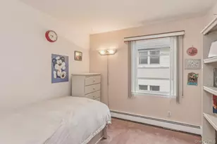 22 Wood St, Lynbrook, NY 11563 - Photo 11