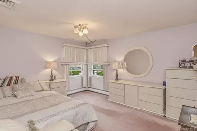 22 Wood Street, Lynbrook, NY 11563 - Photo 9