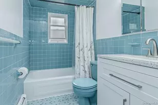 22 Wood St, Lynbrook, NY 11563 - Photo 17