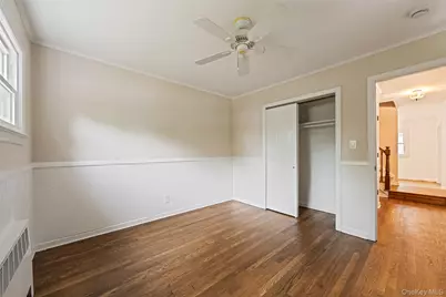 24 Russell Street, Amityville, NY 11701 - Photo 11