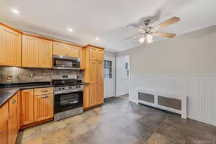24 Russell St, Amityville, NY 11701 - Photo 17