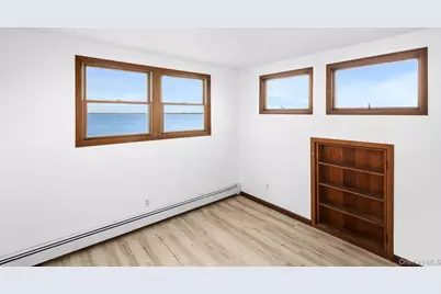 154 Shore Drive E, Amagansett, NY 11930 - Photo 11