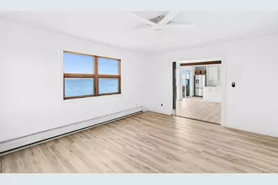 154 Shore Drive E, Amagansett, NY 11930 - Photo 9