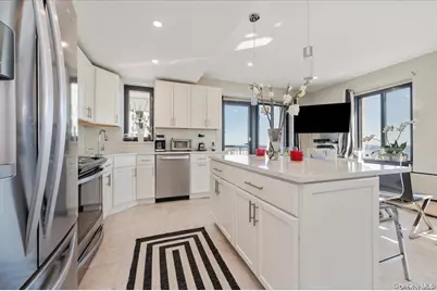 100 W Broadway #4F, Long Beach, NY 11561 - Photo 9