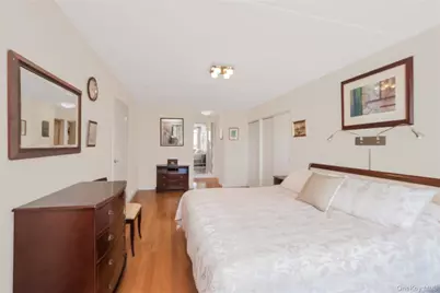 1155 Warburton Avenue #3PR, Yonkers, NY 10701 - Photo 11