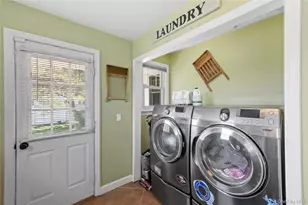 119 Hubbard Ave, Riverhead, NY 11901 - Photo 37