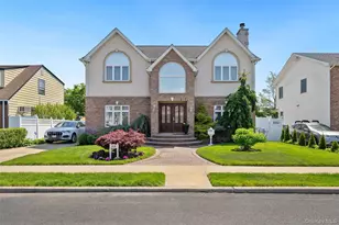 319 Rintin St, Franklin Square, NY 11010 - Photo 3
