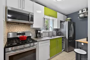 3241 Parkside Pl, Bronx, NY 10467 - Photo 5