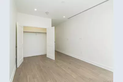 24 Lumber Road #2, Roslyn, NY 11576 - Photo 17