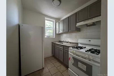 2263 Ryer Avenue, Bronx, NY 10457 - Photo 5
