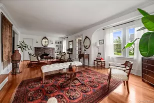 11 Demott Ave, Rockville Centre, NY 11570 - Photo 5