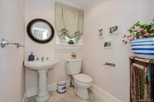 11 Demott Ave, Rockville Centre, NY 11570 - Photo 11