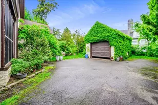 11 Demott Ave, Rockville Centre, NY 11570 - Photo 29