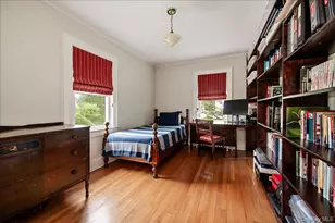 11 Demott Ave, Rockville Centre, NY 11570 - Photo 19