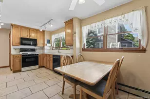 207 N Forest Ave, Rockville Centre, NY 11570 - Photo 9