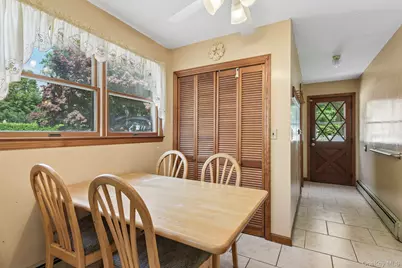 207 N Forest Avenue, Rockville Centre, NY 11570 - Photo 11