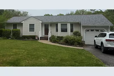 7 Edscho Lane, Commack, NY 11725 - Photo 3