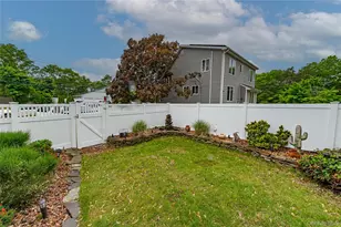 1603 Lad Ave, Medford, NY 11763 - Photo 33