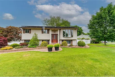 1603 Lad Avenue, Medford, NY 11763 - Photo 1