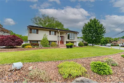 1603 Lad Avenue, Medford, NY 11763 - Photo 3