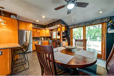 1603 Lad Avenue, Medford, NY 11763 - Photo 13