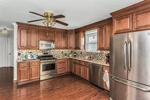 94 Union Pl, Lynbrook, NY 11563 - Photo 9