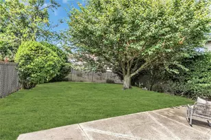 94 Union Pl, Lynbrook, NY 11563 - Photo 21