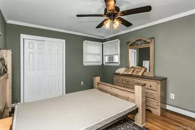 94 Union Place, Lynbrook, NY 11563 - Photo 13