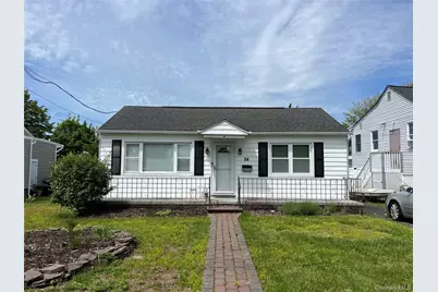 84 Boylan Lane, Blue Point, NY 11715 - Photo 1