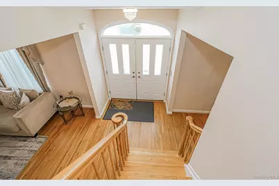 34 Putters Ct, New York, NY 10301 - Photo 3