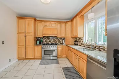 34 Putters Ct, New York, NY 10301 - Photo 15