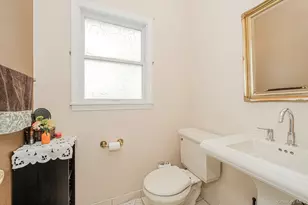34 Putters Ct, New York, NY 10301 - Photo 17