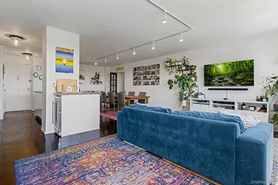 4555 Henry Hudson Parkway #805, Bronx, NY 10471 - Photo 17