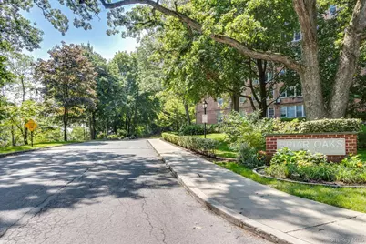 4555 Henry Hudson Parkway #805, Bronx, NY 10471 - Photo 41