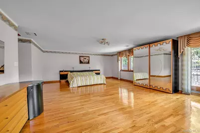 18042 Aberdeen Road, Jamaica, NY 11432 - Photo 13