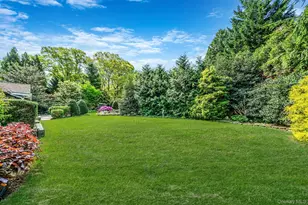 280 Deforest Rd N, Dix Hills, NY 11746 - Photo 37