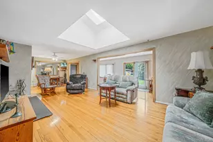 280 Deforest Rd N, Dix Hills, NY 11746 - Photo 15