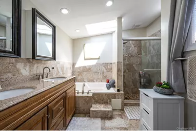 2 Sutton Place, Massapequa, NY 11758 - Photo 21