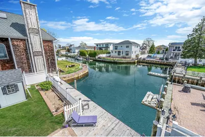 2 Sutton Place, Massapequa, NY 11758 - Photo 41