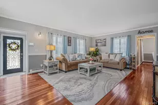 2 Sutton Pl, Massapequa, NY 11758 - Photo 11