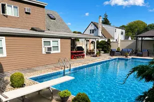 317 Herbert Pl, Bethpage, NY 11714 - Photo 3