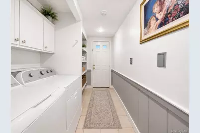 2571 Seymour Avenue, Bronx, NY 10469 - Photo 15